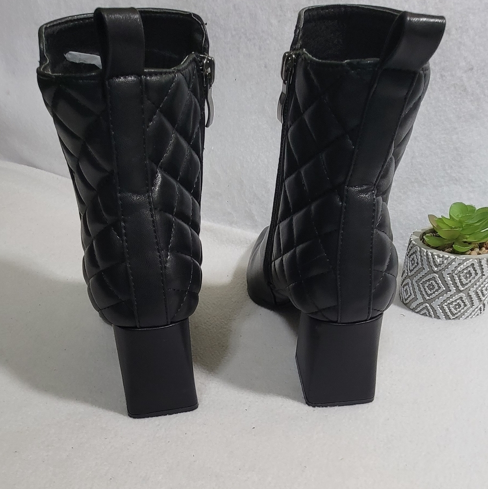 Jessica Carlyle Kena Quilted Chunky Square Heel Pointed Toe Ankle Boots 8.5 - Picture 3 of 15